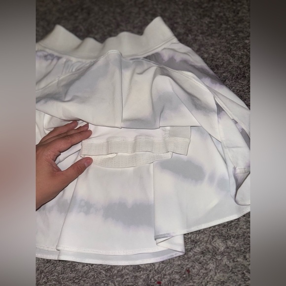 Womenβs Lululemon Transverse Lilac Multi Color Court Rival High-Rise Skirt Sz 2 - Picture 3 of 13